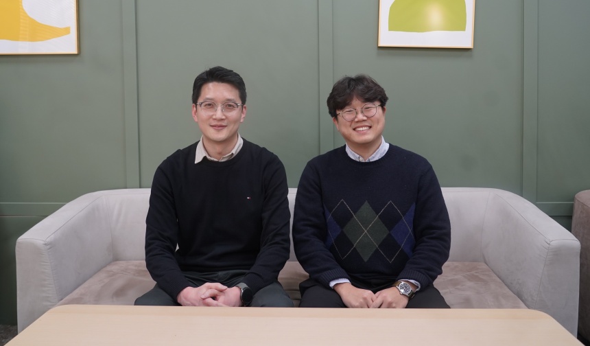 인터뷰